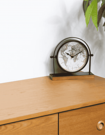 RELOJ DE SOBREMESA "FLAVIA", METAL Y MAD